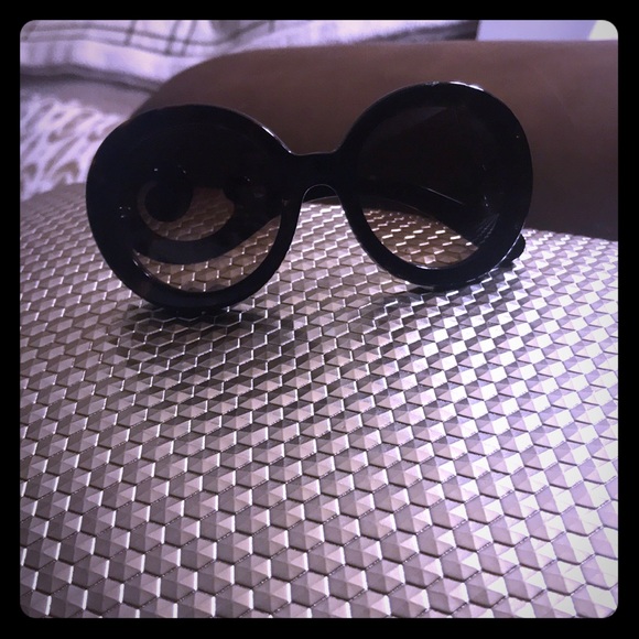 Prada Accessories - PRADA MINIMAL BAROQUE sunglasses in Havana Brown